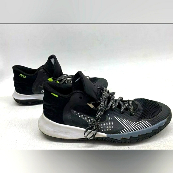 Nike Kyrie Flytrap Black Sneaker High Top Basketball Shoes Men or Boy Size 7Y - Picture 2 of 7